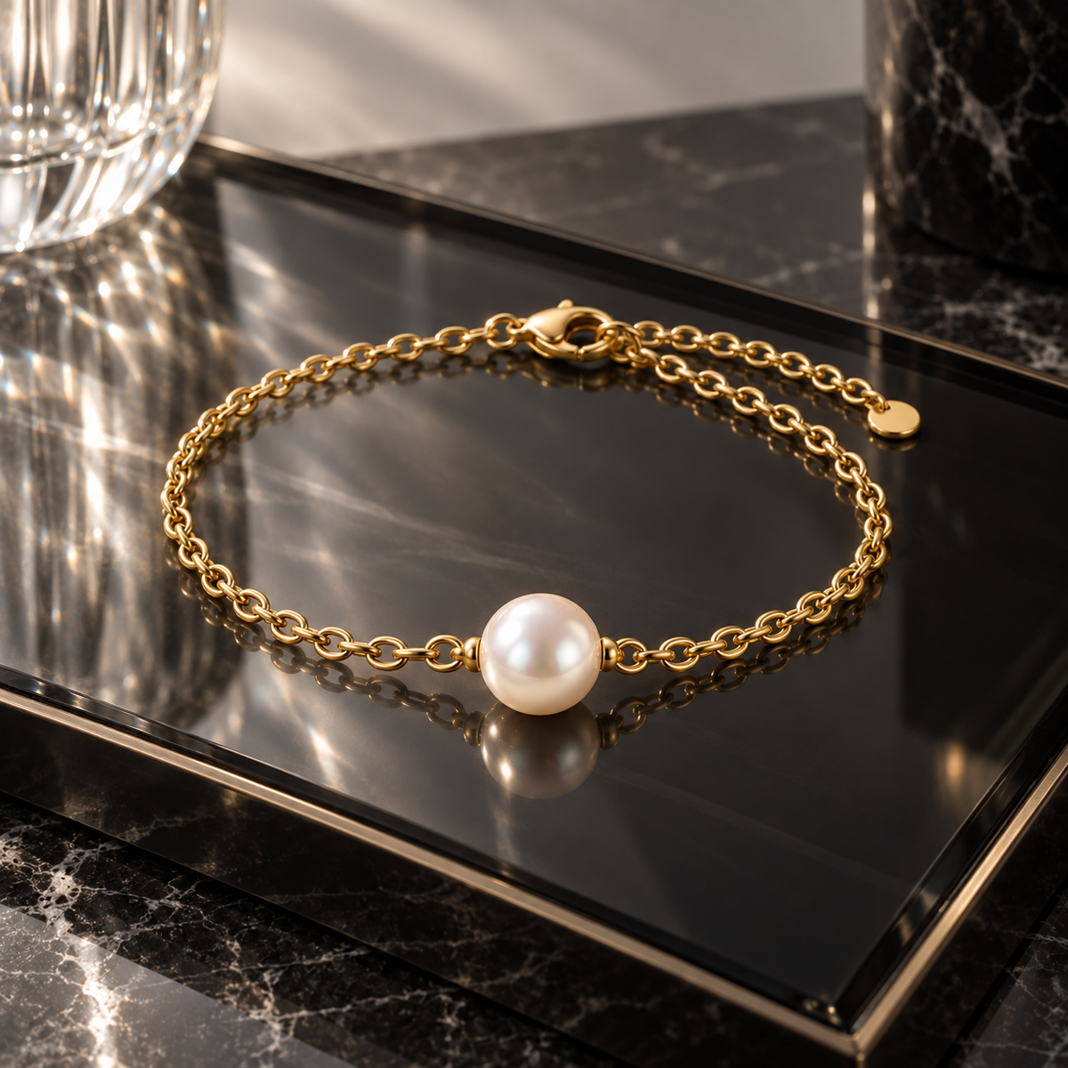 Naturalture® Minimalist Gold-Tone Single Pearl-Look Bracelet – Delicate Chain Design