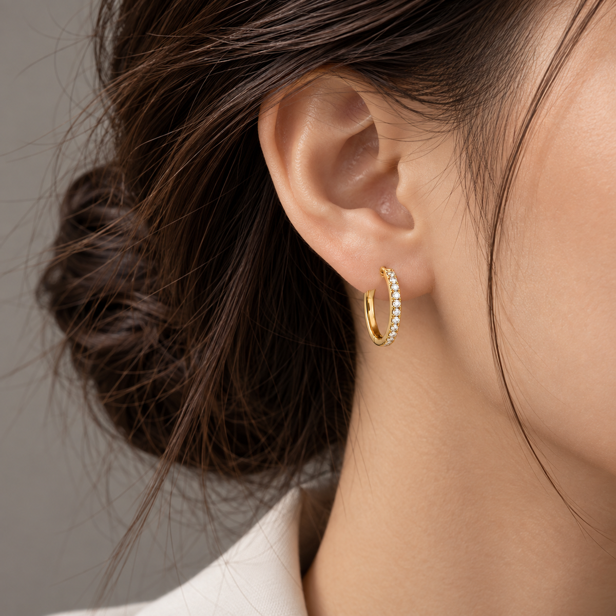 Naturalture® Gold-Tone Clear Stone-Look Hoop Earrings – Elegant Sparkle for Everyday Styling